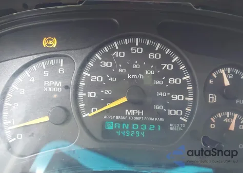 2000 Chevrolet Silverado 1500 from USA, damaged, VIN 1GCEC19T3YE391935